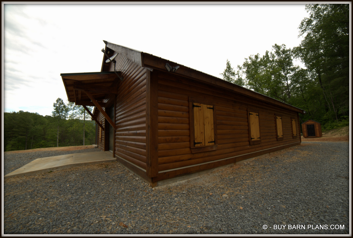 Cypress D Log Bunk Barn With Lockable Window Shutters