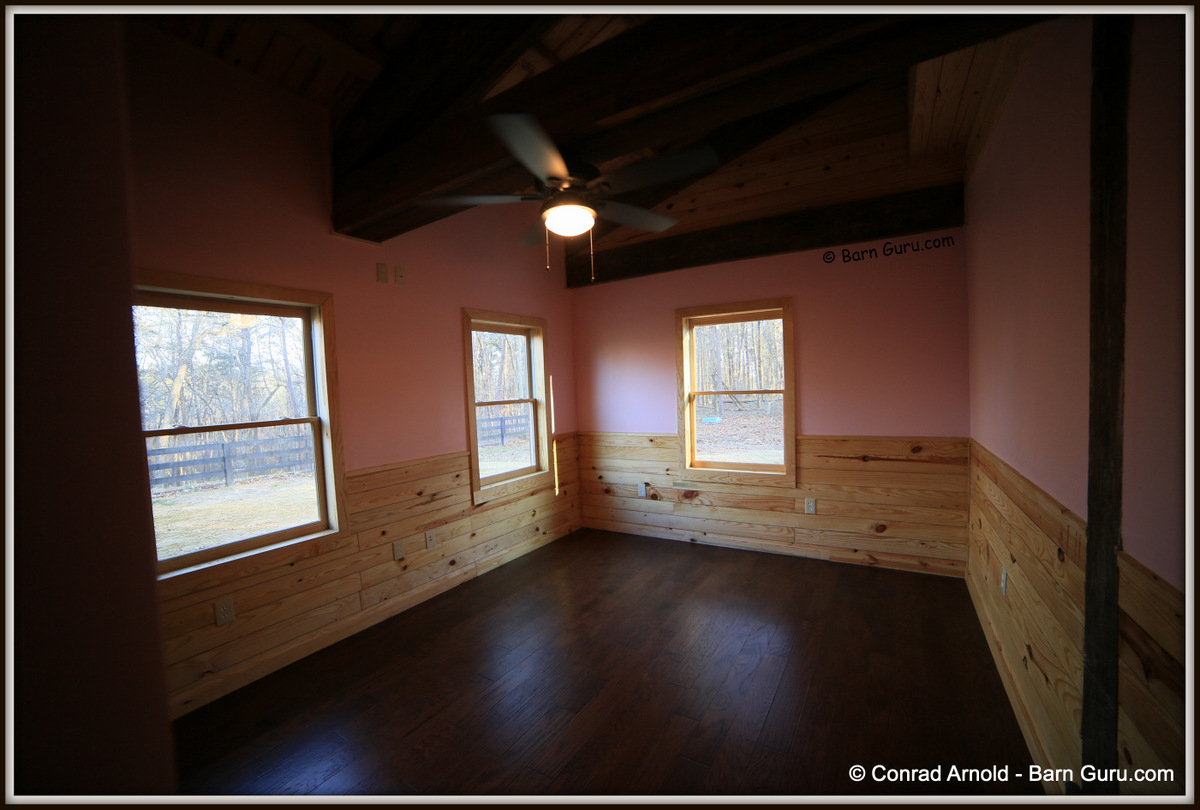 Barn-Home-Bedrooms-share-a-full-bath