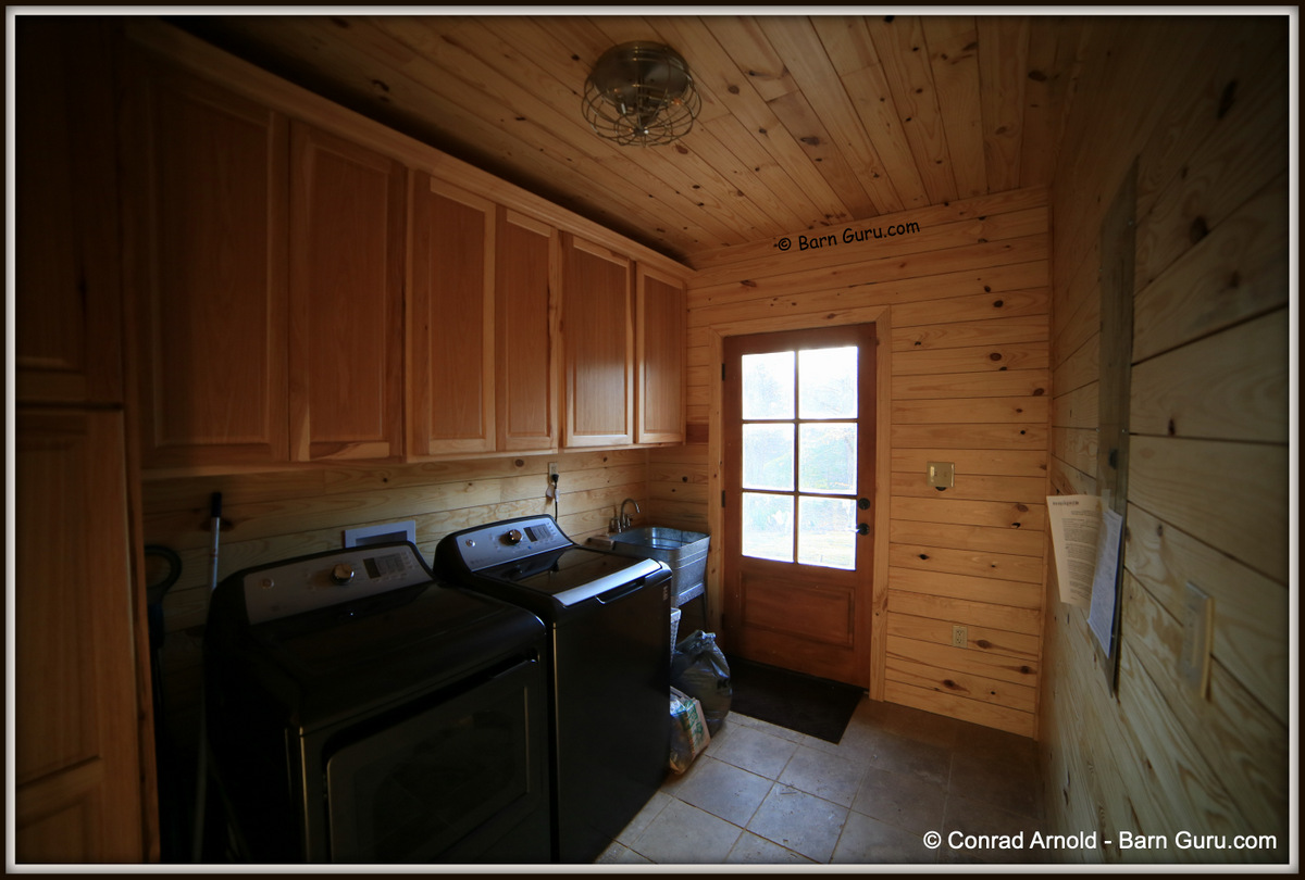 Barn-Home-Big-Laundry-room-mud-room
