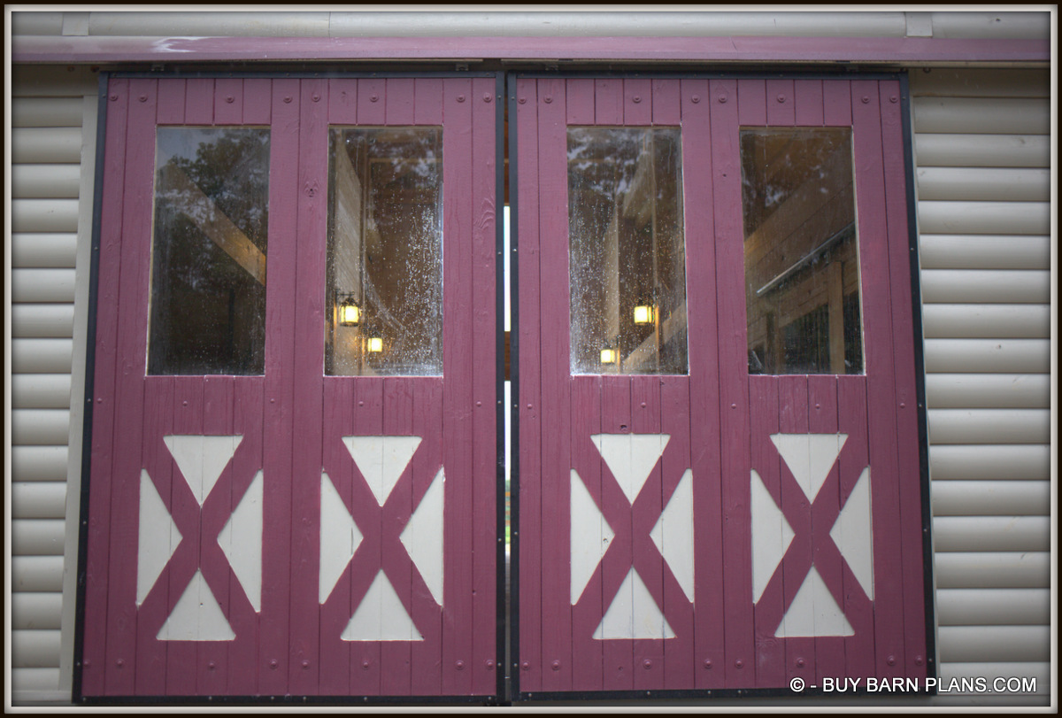 Custom Crossbuck Aisle Doors Hand Carver Crossbucks - Built On A Steel Frame - 5 Stall Stall Monitor Horse Barn