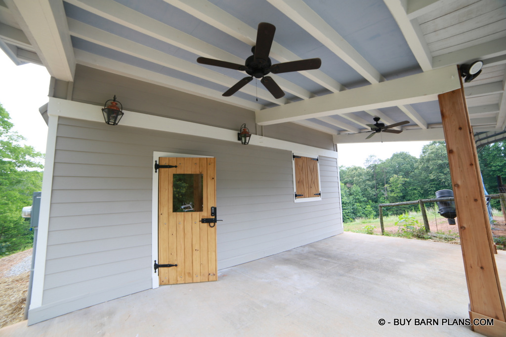 Image Of Lockable Rubber Matts - 2 Stall Horse Barn Photo Custom Site Buile Entry Door