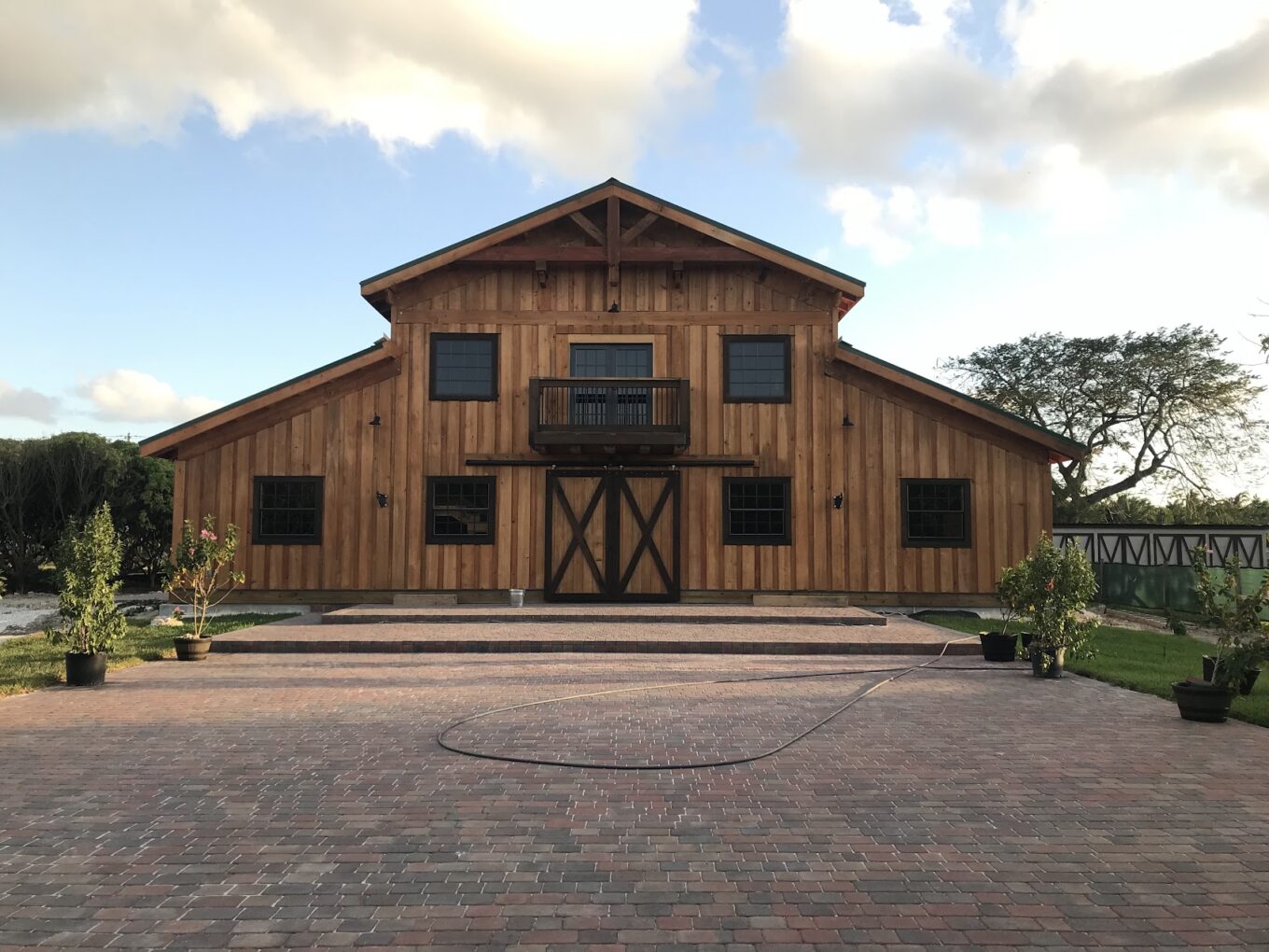Photo Image Cypress Event Barn In Miami With Hardscape Pavers