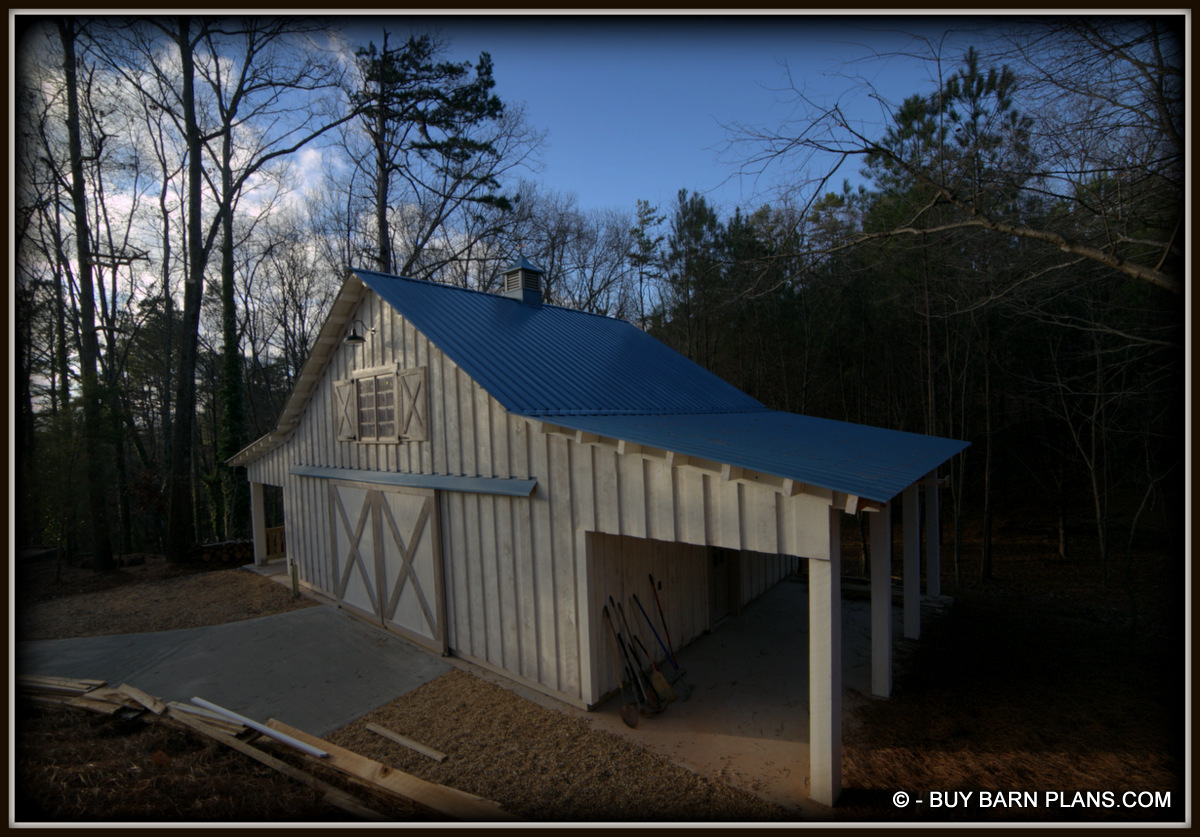 Image Of A Workshop Barn - Board On Board Poplar Siding