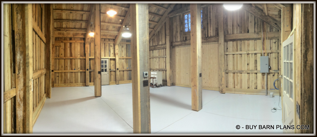Photo Image Of Interior Workshop Barn With High Bay Lights - Lots Of Receptacles-